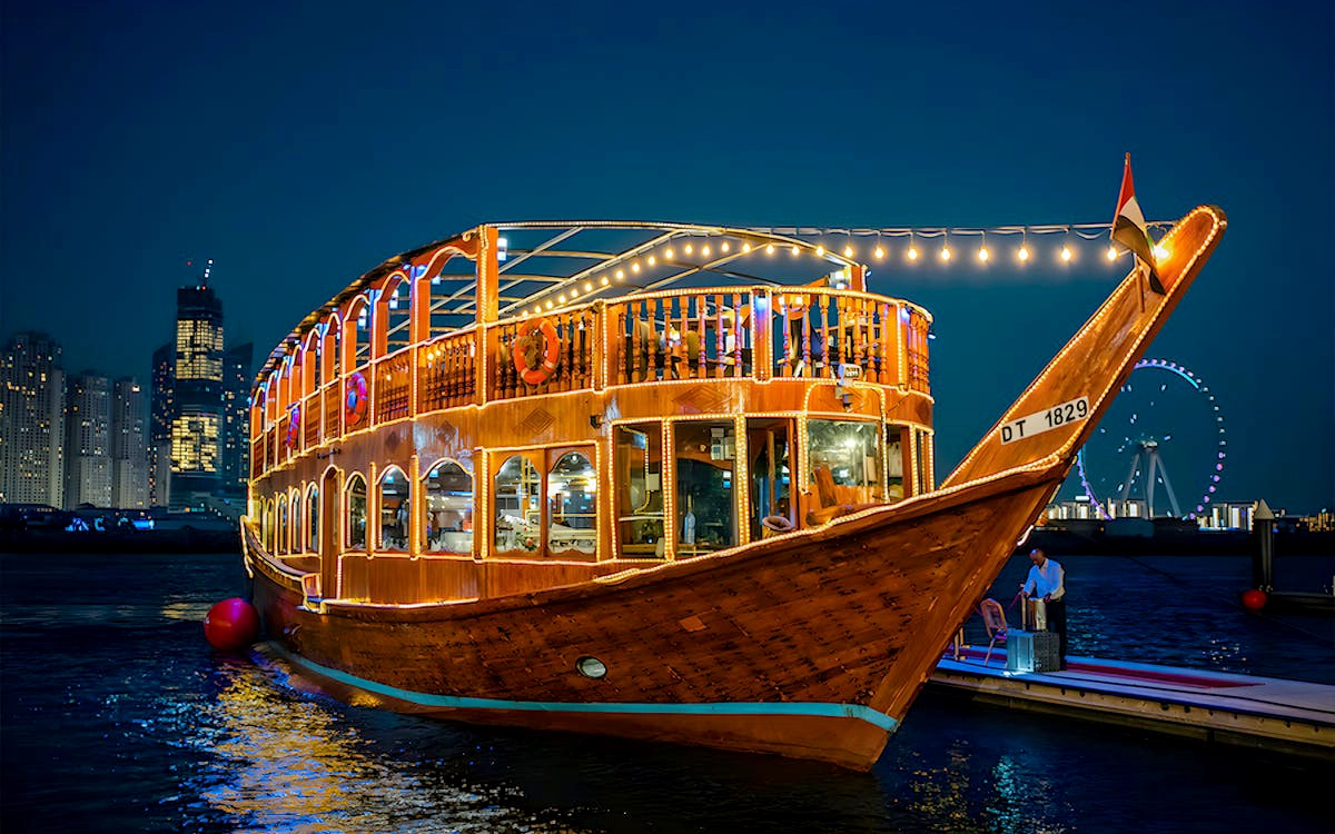 dubai-dhow-cruise